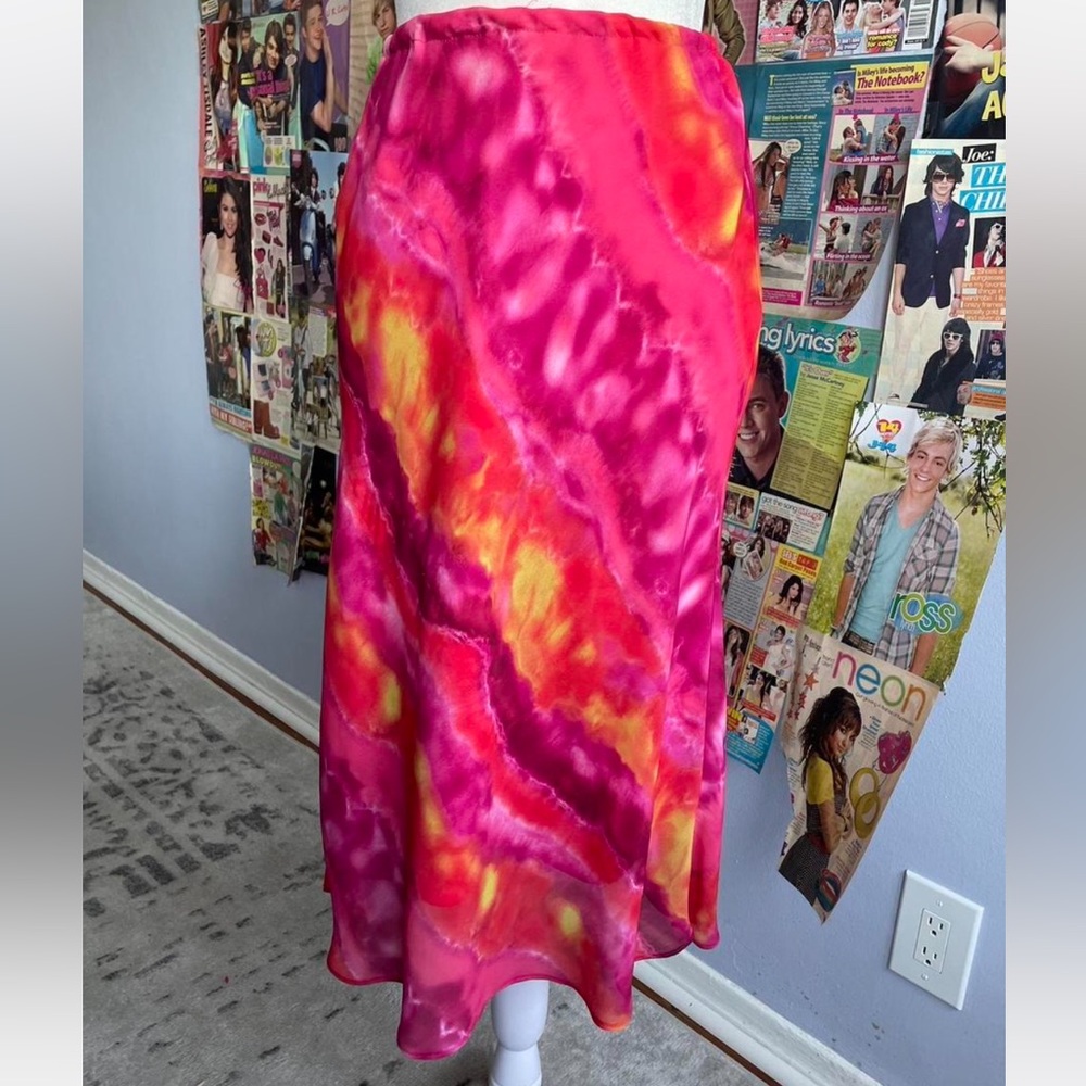 90s Vintage tie dye maxi skirt in pink and yellow #maxiskirt